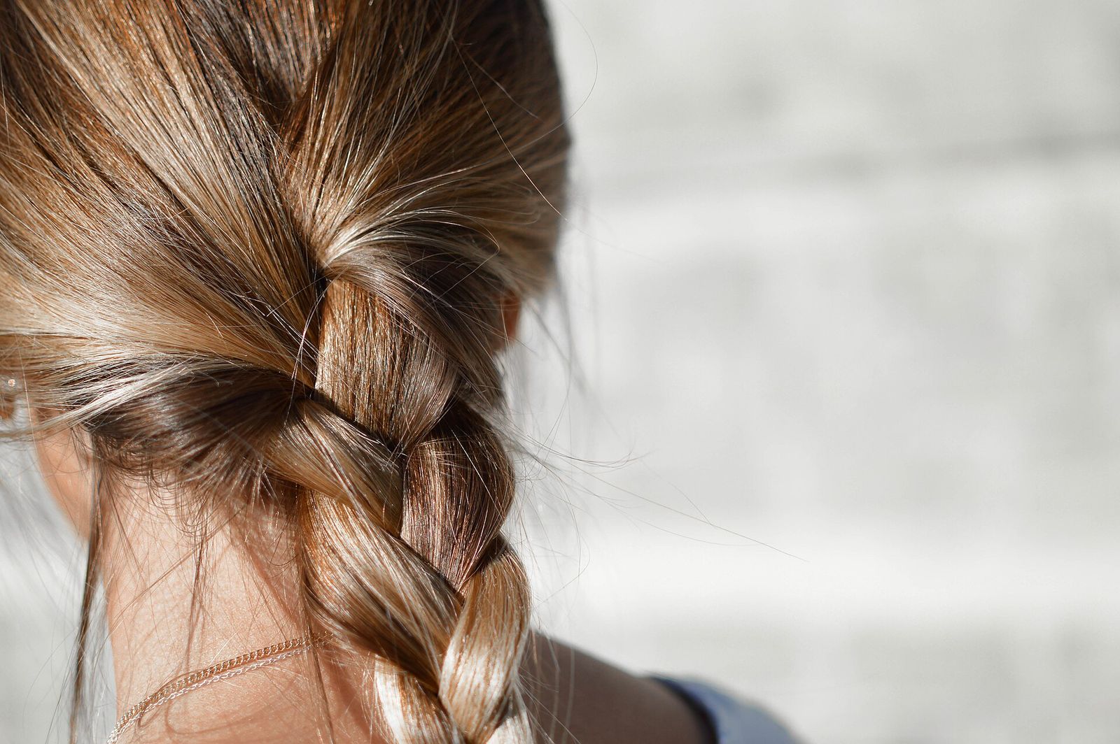 A loose braid, close up